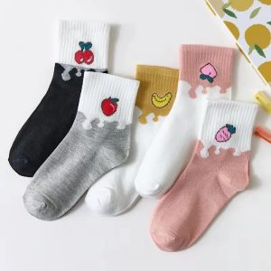 Women's sweet and cute simple pattern socks